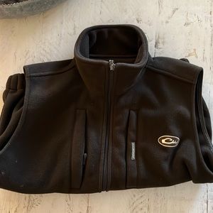 Size small Drake solid wind proof layering vest color olive